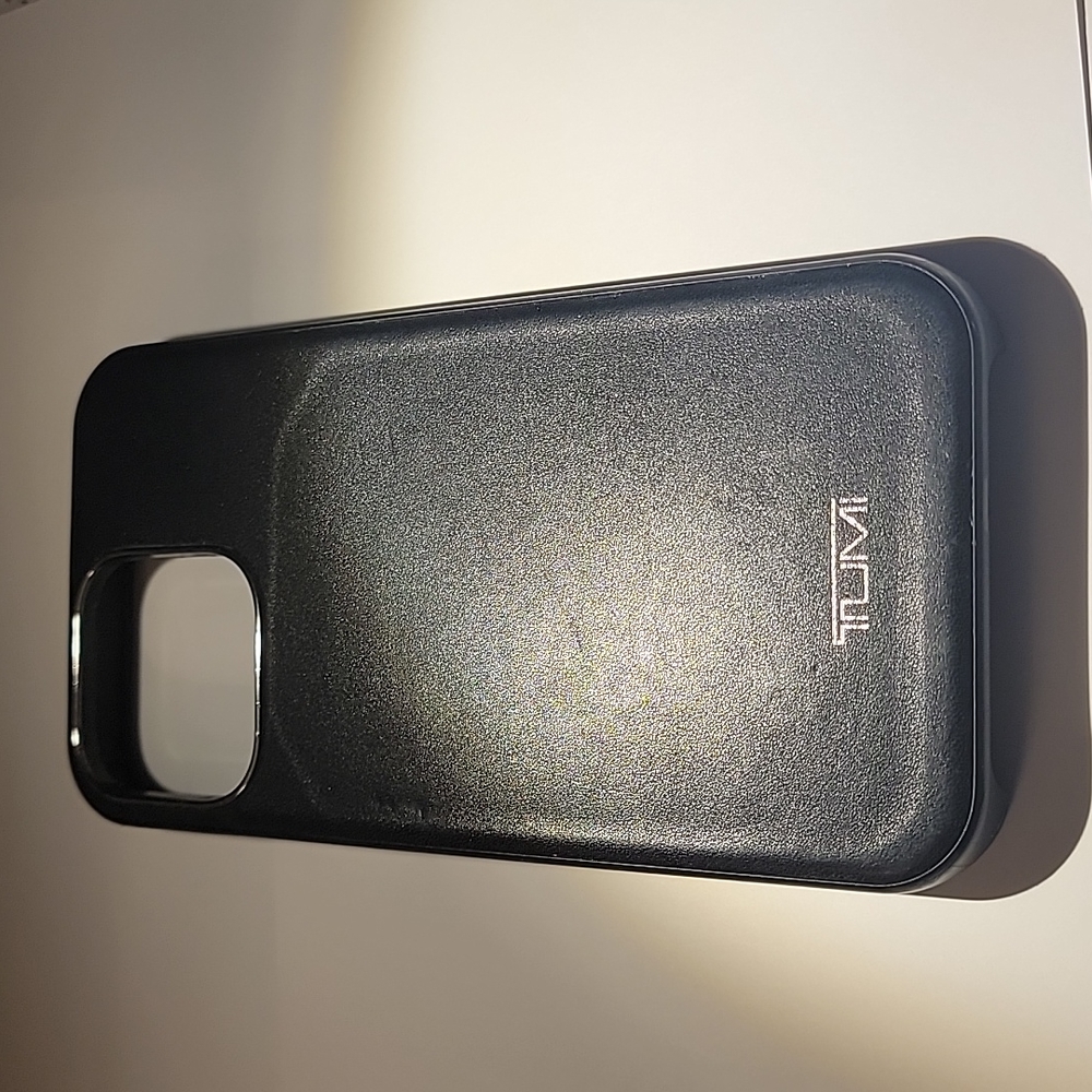 Tumi Magnet Wallet Case for IPhone 13 Pro/Case with Card Holder